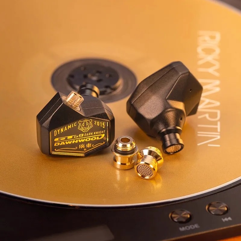DAWNWOOD GT09 Dark Knight IEM  - In Ear Monitor Iem avaliação e preço
